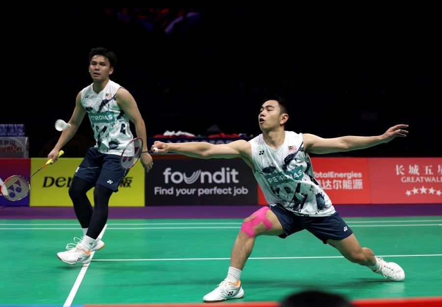 In form men's doubles duo Goh Sze Fei-Nur Izzuddin Rumsani were left in a do-or-die situation. - Bernama pic