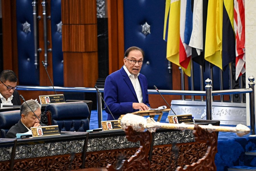 Prime Minister Datuk Seri Anwar Ibrahim, who is also Finance Minister, said the government had taken gross loans amounting to RM70.5 billion in the first four months of this year. - Pic courtesy from Information Dept