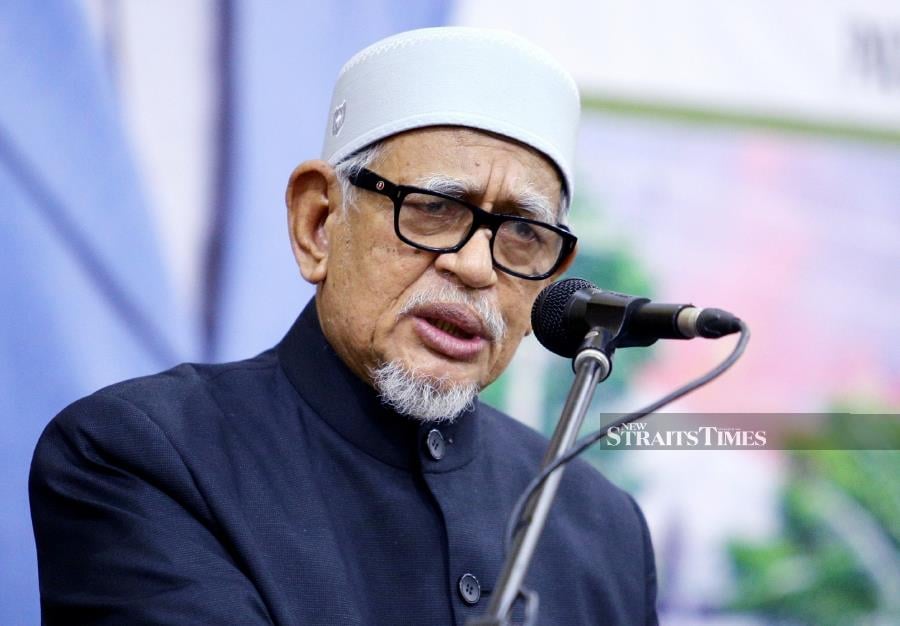 Hadi: Tun M meeting with opposition, NGOs reflects on ...