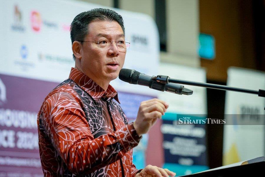 Housing and Local Government Minister Nga Kor Ming said his ministry is looking at modernising the country’s solid waste management by setting up 18 WTE plants by 2040, which are capable of generating up to 600 megawatts of renewable energy. Pic by NSTP/ASYRAF HAMZAH