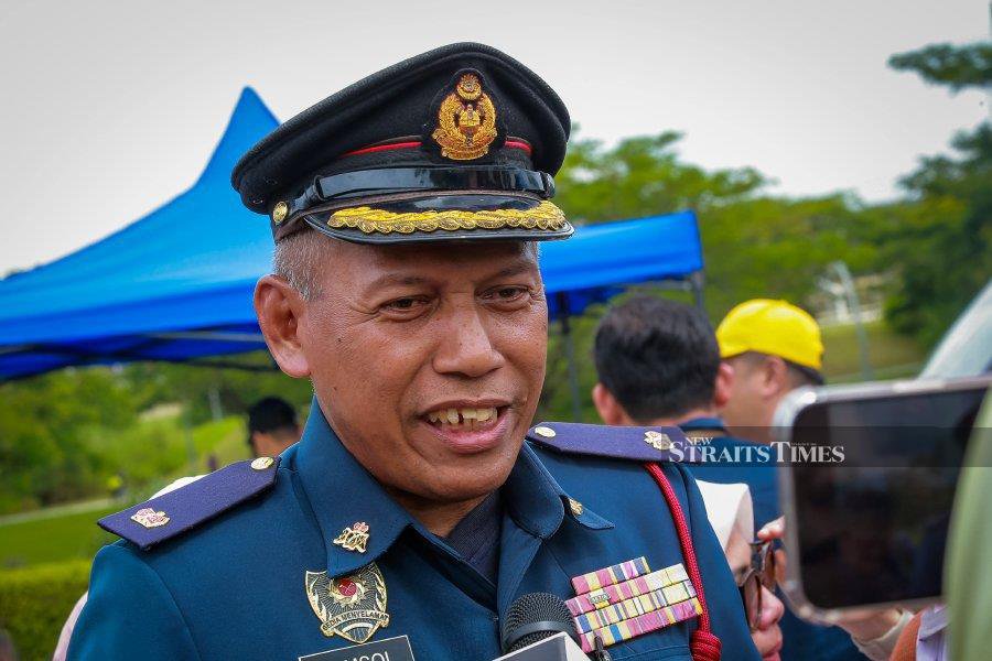 Malaysian Fire and Rescue Department Shah Alam zone deputy chief Samsol Maarif Saibani. - NSTP/ASYRAF HAMZAH