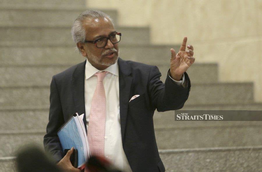 Tan Sri Muhammad Shafee Abdullah lambasted Datuk Seri Najib Razak’s previous counsels for their alleged incompetency in handling the former prime minister’s appeal in SRC International Bhd case at the Federal Court last year. - NSTP/MOHAMAD SHAHRIL BADRI SAALI