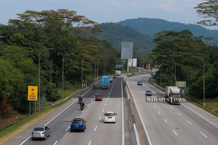 Netizens Despair Over Highway Jam