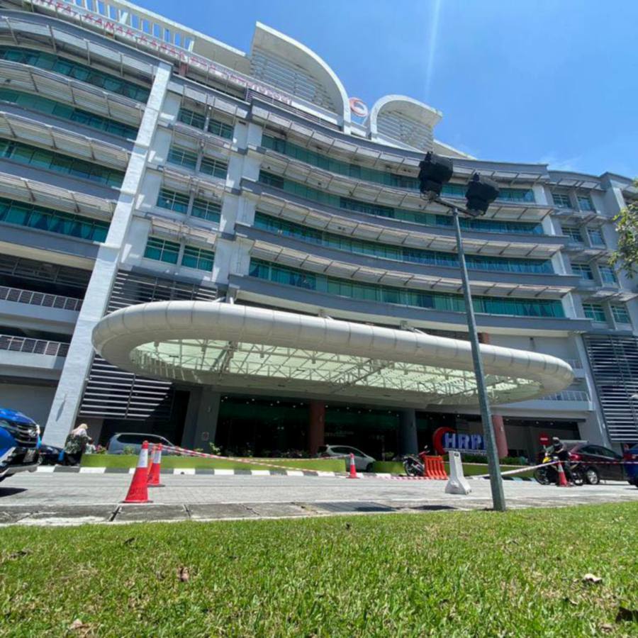 Yesterday, the Perak Health Department said it was probing allegations of sexual harassment against a doctor at the Raja Permaisuri Bainun Hospital in Ipoh. -- Pic from HRPB Facebook
