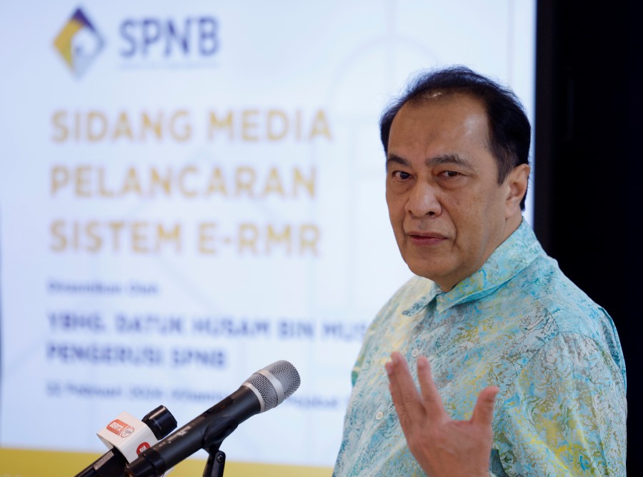 SHAH ALAM, SPNB chairman Datuk Husam Musa said that the affordable housing company is currently studying a proposal to install solar panels in its residential units. — FotoBernama 