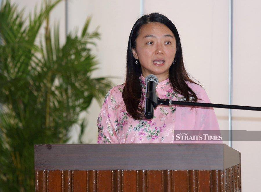 Youth and Sports Minister Hannah Yeoh said many columnists have been treating hearsay as factual news. - NSTP/File Pic 