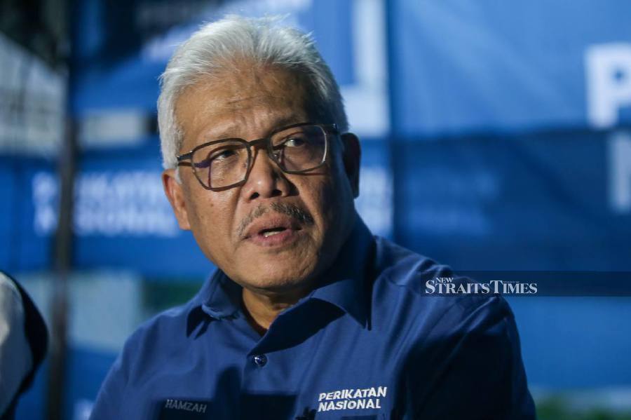 Perikatan Nasional (PN) secretary-general Datuk Seri Hamzah Zainuddin has defended the coalition’s manifesto as a comprehensive policy on economic matters with the intention of helping everyone in the country. - NSTP/DANIAL SAAD