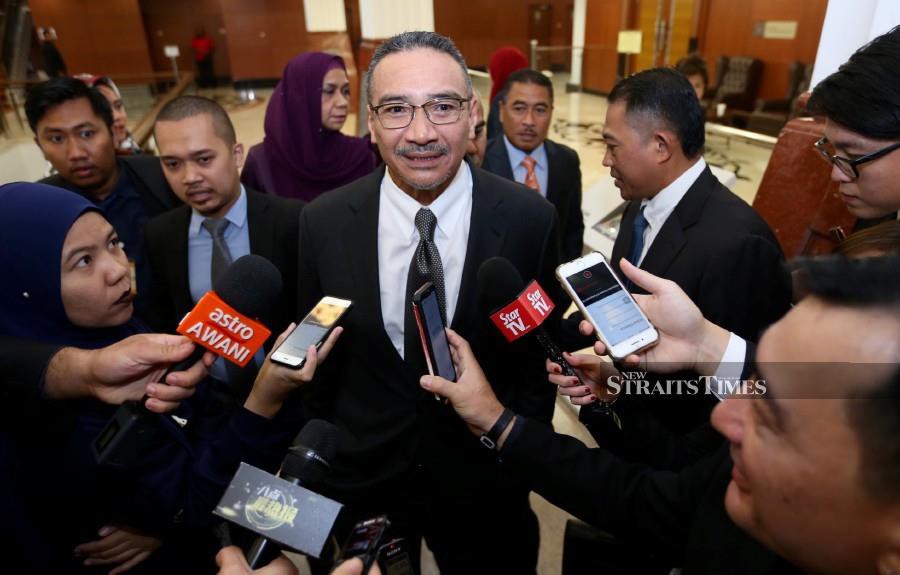  Sembrong member of Parliament Datuk Seri Hishammuddin Hussein speaks to reporters at the Parliament lobby in Kuala Lumpur. -NSTP/Mohamad Shahril Badri Saali.