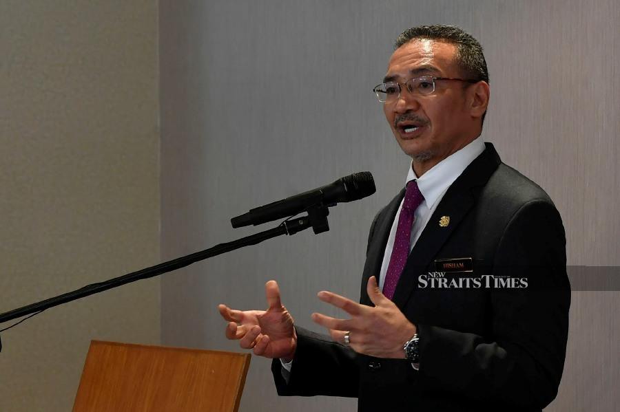 Foreign Minister Datuk Seri Hishammuddin Hussein is scheduled to hold a meeting tonight with his UAE counterpart. - NSTP/File pic