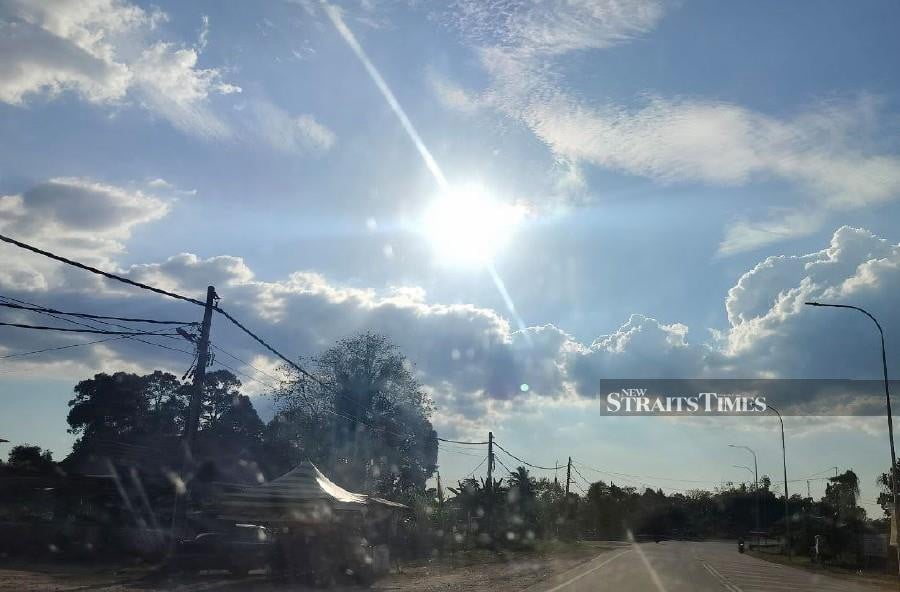 The Malaysian Meteorological Department (MetMalaysia) has issued hot weather warnings for 14 areas across the country, with temperatures expected to soar above 37°C for the next three days. - NSTP/ZULIATY ZULKIFFLI