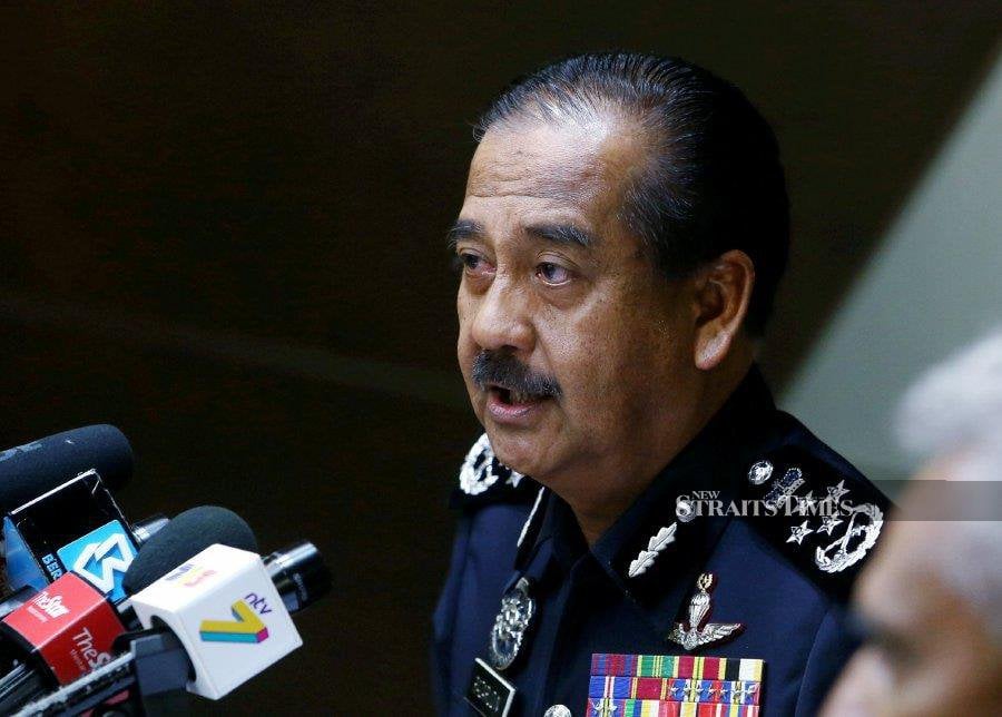 Inspector-General of Police Tan Sri Razarudin Husain said the socks controversy has been resolved and that no one should play up the issue. - NSTP/File Pic 