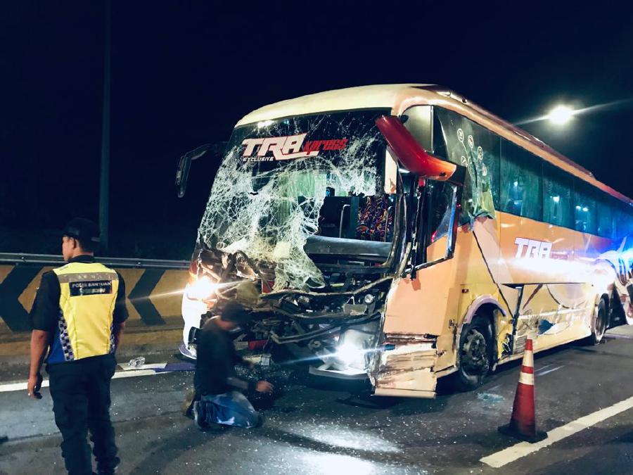 The express bus, with 26 people including the driver, was heading to Kuala Lumpur from Penang before the vehicle was involved in the incident.- Pic courtesy of Fire and Rescue Department