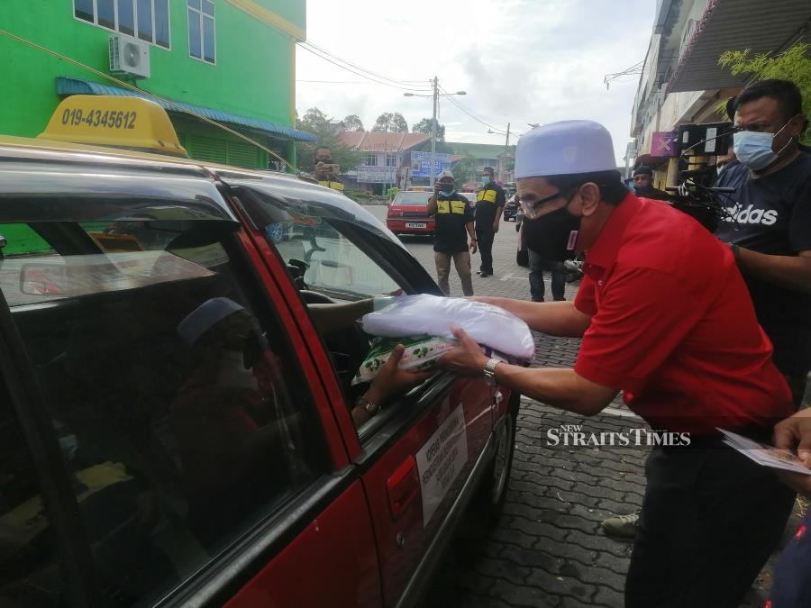 Deputy Health Minister Datuk Dr Noor Azmi Ghazali today denied that he has “disappeared” at a time the country is recording daily Covid-19 cases in the quadruple digits. - NSTP/ SHAIFUL SHAHRIN AHMAD PAUZI