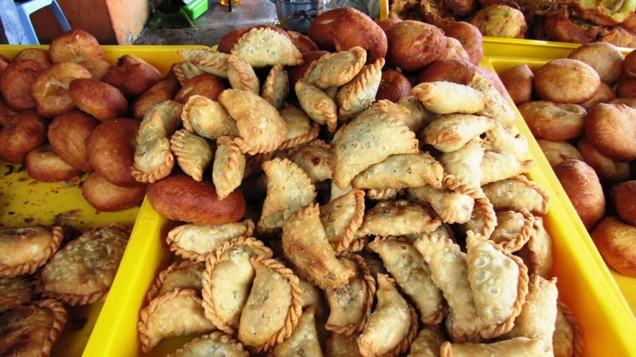 EAT:Curry puff craze  New Straits Times  Malaysia 