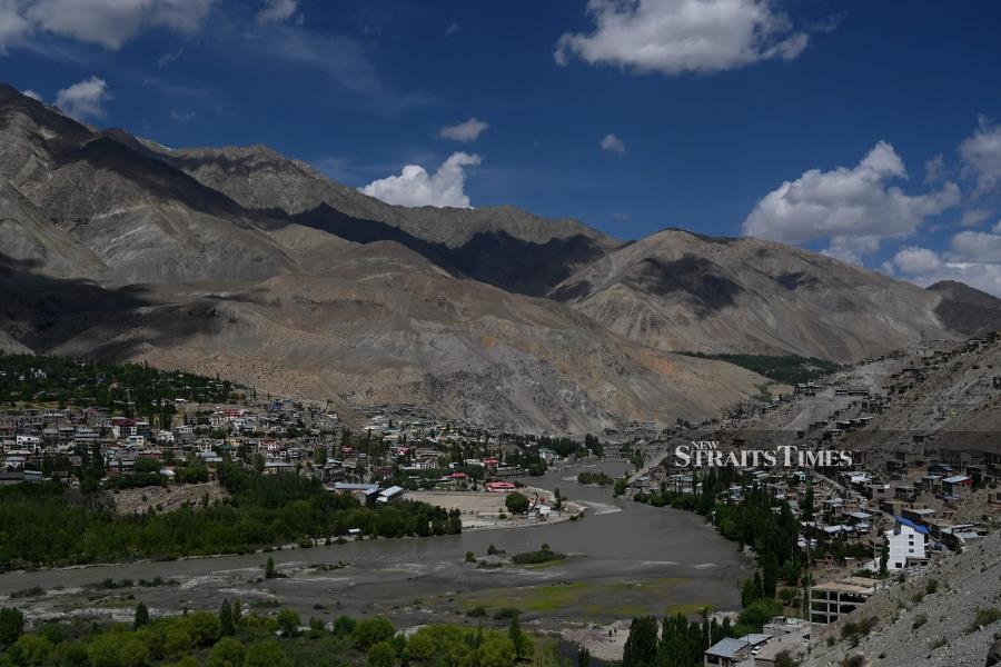 General view of Kargil along the Srinagar-Leh Highway. (Photo by TAUSEEF MUSTAFA / AFP)