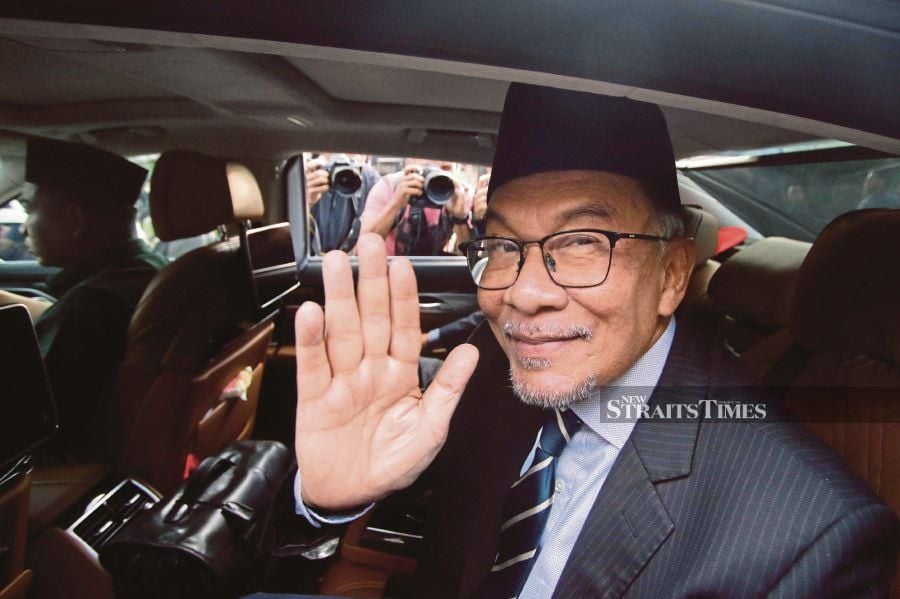 The King has consented to Datuk Seri Anwar Ibrahim, the Tambun member of Parliament, as the 10th Prime Minister. - NSTP/AIZUDDIN SAAD