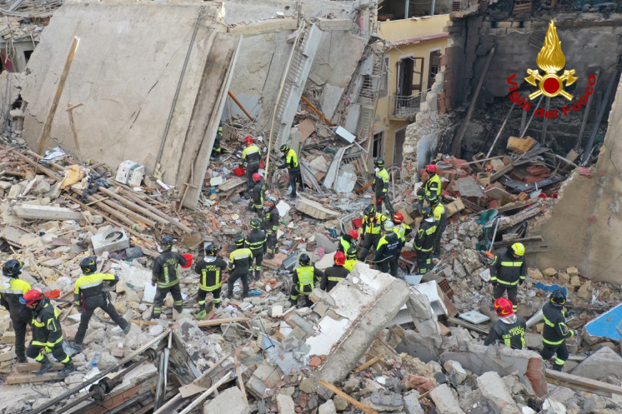 Three Dead Six Missing In Sicily Buildings Blast New Straits Times Malaysia General 1871