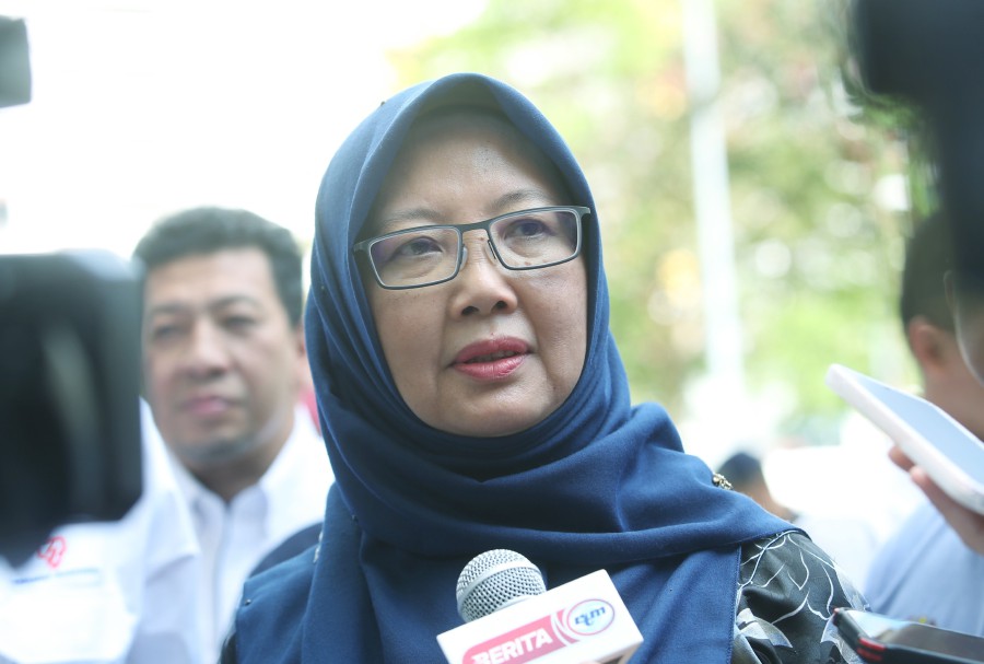 KUALA LUMPUR: Minister in the Prime Minister’s Department (Federal Territories) Dr. Zaliha Mustafa said that the Segamat district could benefit from the implementation of community garden and waste to wealth policies adopted by the Federal Territories of Kuala Lumpur and Putrajaya. — NSTP