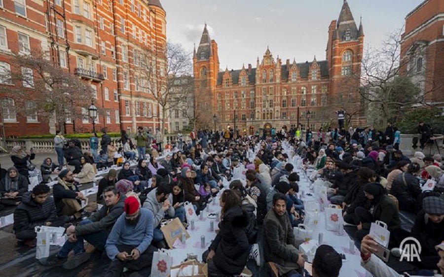 Open iftar held at London's iconic Royal Albert Hall New Straits