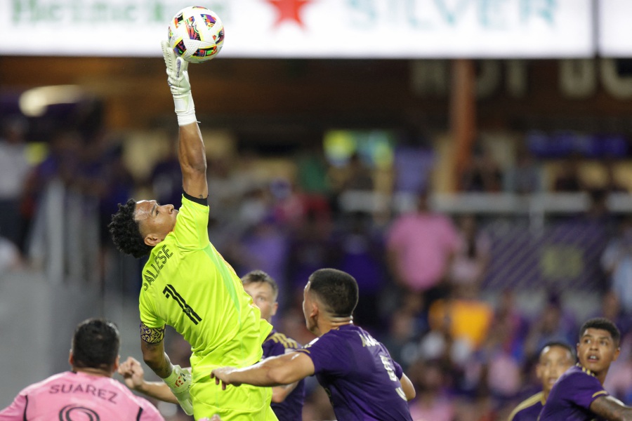  Orlando City goalkeeper Pedro Gallese (1) leaps for the ball in the first half against the Inter Miami at Inter&Co Stadium. - Nathan Ray Seebeck-USA TODAY Sports 