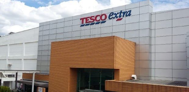 Intern At Tesco Mutiara Damansara Positive For Covid 19