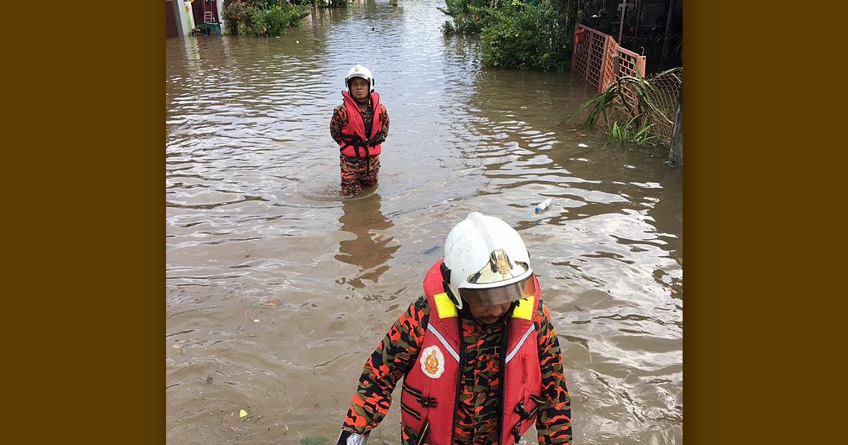 Flash floods in parts of Ipoh | New Straits Times