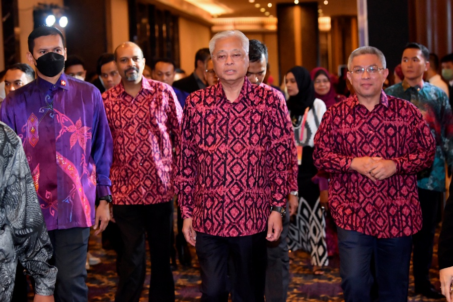 It Wasn't Putrajaya, PM Says Over Alleged Meddling In Media | New ...