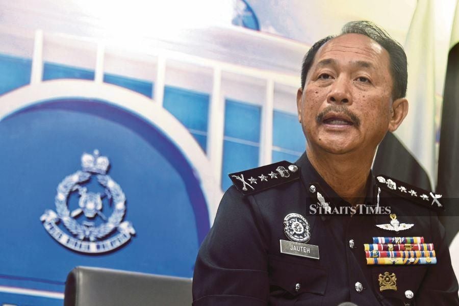 Sabah Police Commissioner Datuk Jauteh Dikun. -- NSTP Filepic