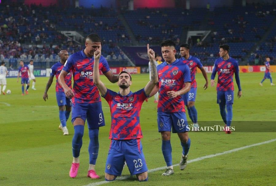 Johor Darul Ta’zim (JDT) has clinched the Super League title for the past decade, achieving the status of double quadruple winners in 2022 and 2023, indicating that other teams will be fighting for second spots in the league, FA Cup, Malaysia Cup and Charity Shield. - NSTP/NUR AISYAH MAZALAN