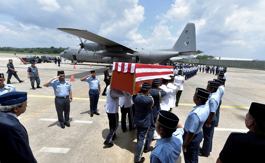 The body of former Sarawak governor Tun Abdul Taib Mahmud has departed the air force base in Subang for Kuching. - BERNAMA pic