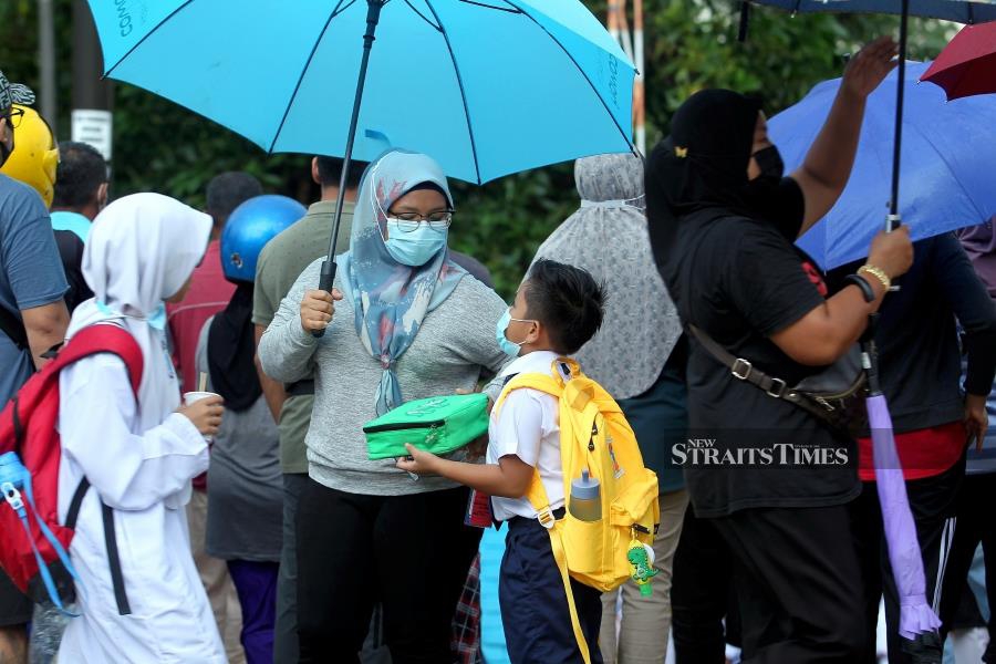 The Education Ministry had prepared guidelines and strict standard operating procedures (SOP) involving the movement of students in and out of schools to prevent the spread of the disease. - STR/NUR AISYAH MAZALAN
