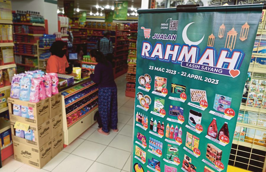 99 Speed Mart director lauds Rahmah sale move | New Straits Times ...