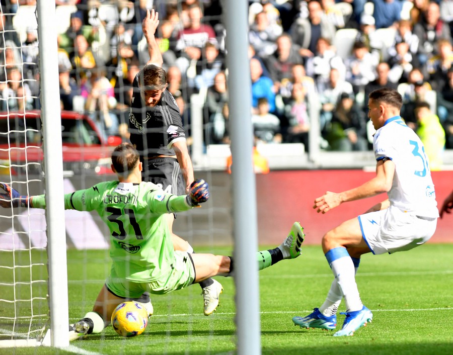  Juventus v Frosinone - Allianz Stadium, Turin, Italy - Juventus' Daniele Rugani scores their third goal. - Reuters pic