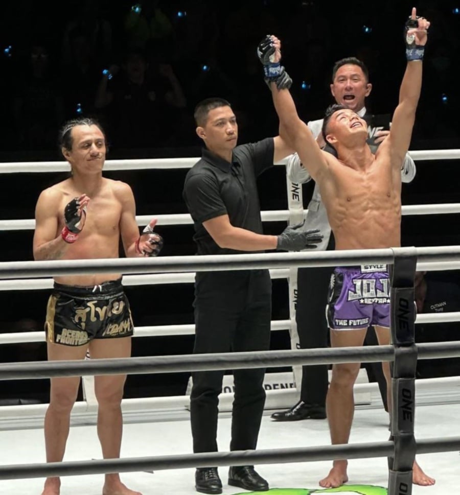 Malaysian Johan "Jojo" Ghazali celebrating after beating Mexico’s Edgar Tabares in just 36 seconds in ONE Fight Night 17 in Bangkok on Friday.