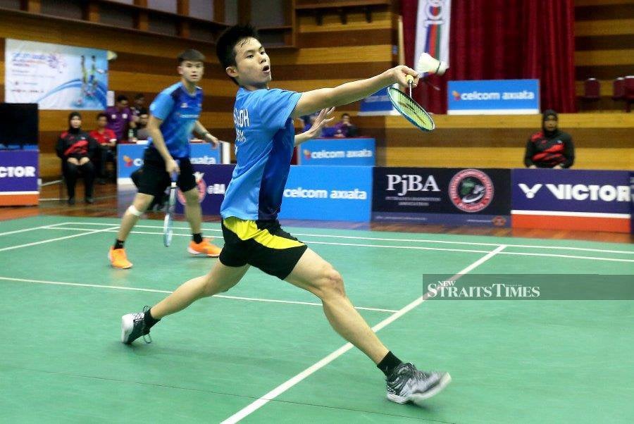 Shuttler Justin Hoh is aiming for a golden finish at the World Junior Championships in Santander, Spain, next month. - NSTP file pic