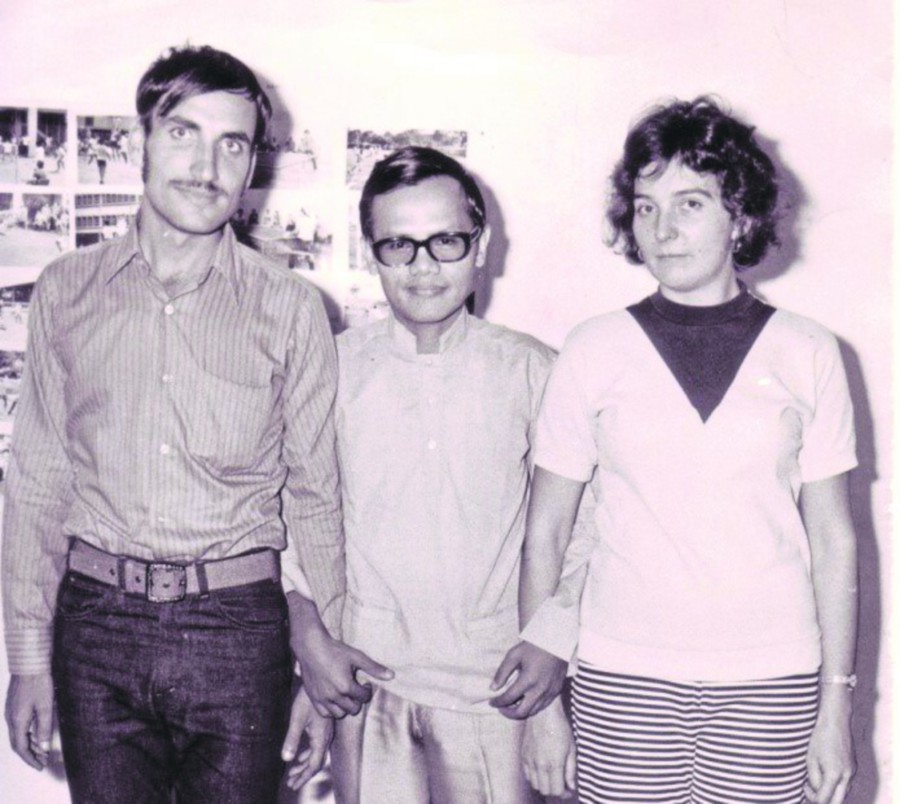  National laureate Datuk Dr Ahmad Kamal Abdullah (centre) with the writer (left) at Dewan Bahasa dan Pustaka in Kuala Lumpur in 1971. PIC COURTESY OF WRITER 