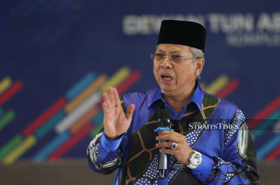 Annuar Musa hints at joining a political party | New Straits Times ...