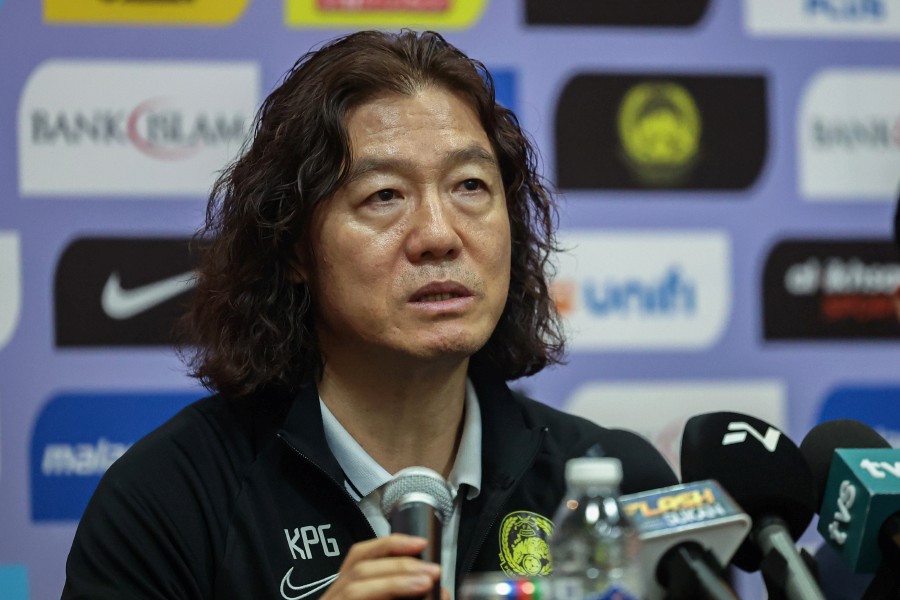 Malaysia coach Kim Pan Gon revealed today that he is gunning for 12 points from Group D in their World Cup football qualifying campaign. BERNAMA PIC