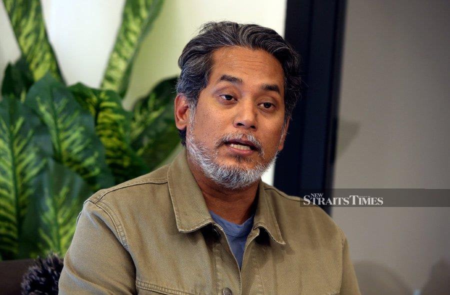 The Health Ministry must show consistent progress or at least introduce reforms when dealing with issues relating to contract doctors, said former health minister Khairy Jamaluddin. - NSTP/HAIRUL ANUAR RAHIM