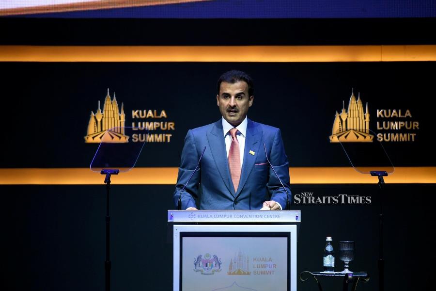 Emir of Qatar Sheikh Tamim Hamad Al Thani addressing his speech during the opening of Kuala Lumpur Summit 2019 at the Kuala Lumpur Convention Centre today. BERNAMA