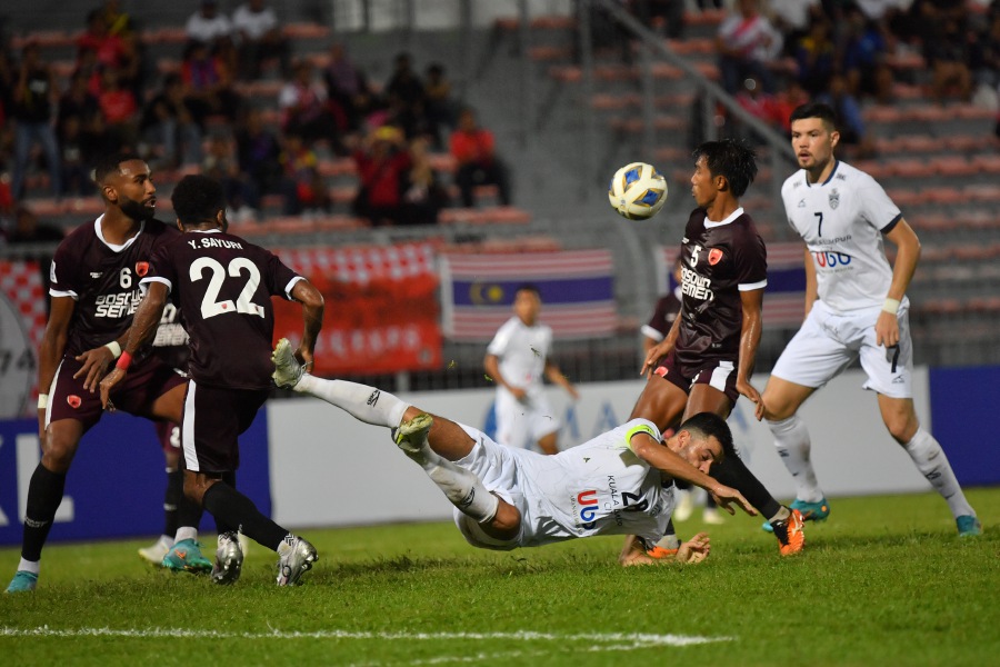 Kuala Lumpur City (white jersey) could be left to rue a string of missed opportunities in the 0-0 draw with PSM Makassar yesterday, a result which leaves things a little dicey in the AFC Cup Group H. - Bernama pic