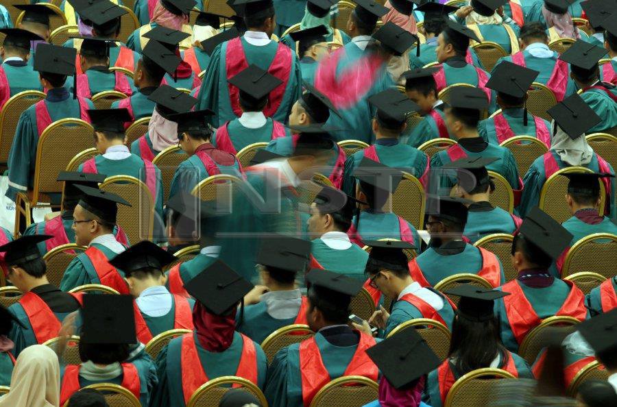 According to the statement by global higher education analysts QS Quacquarelli Symonds, only four Malaysian departments rank among the top 50 in the world for their subject. -NSTP/File pic