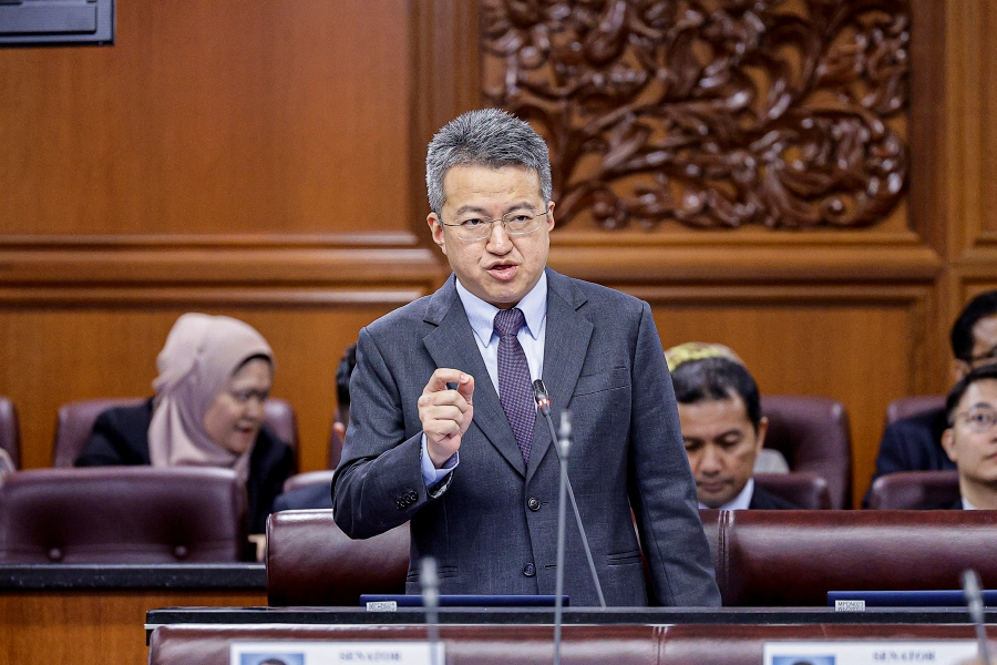 Deputy Investment, Trade and Industry Minister Liew Chin Tong said 78,033 of the jobs for Malaysians were in the manufacturing sector. - BERNAMA pic