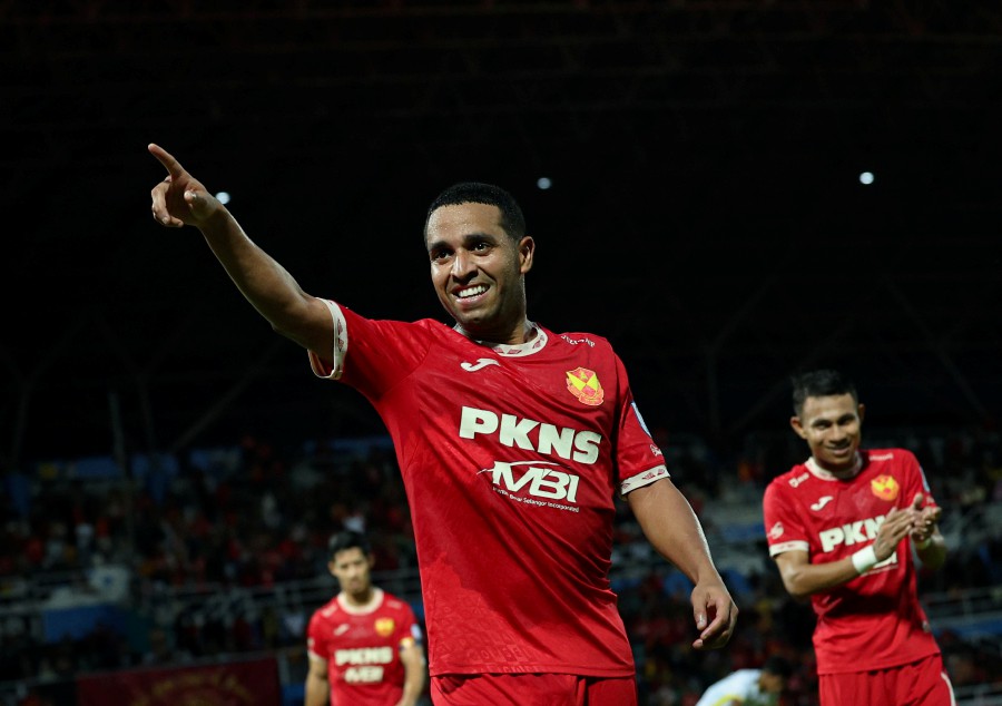 Despite seeing no action for two months, Selangor showed they had not lost their competitiveness when they hammered Perak 4-0 on Saturday to strengthen their position to claim the runners-up spot in the Super League. BERNAMA PIC