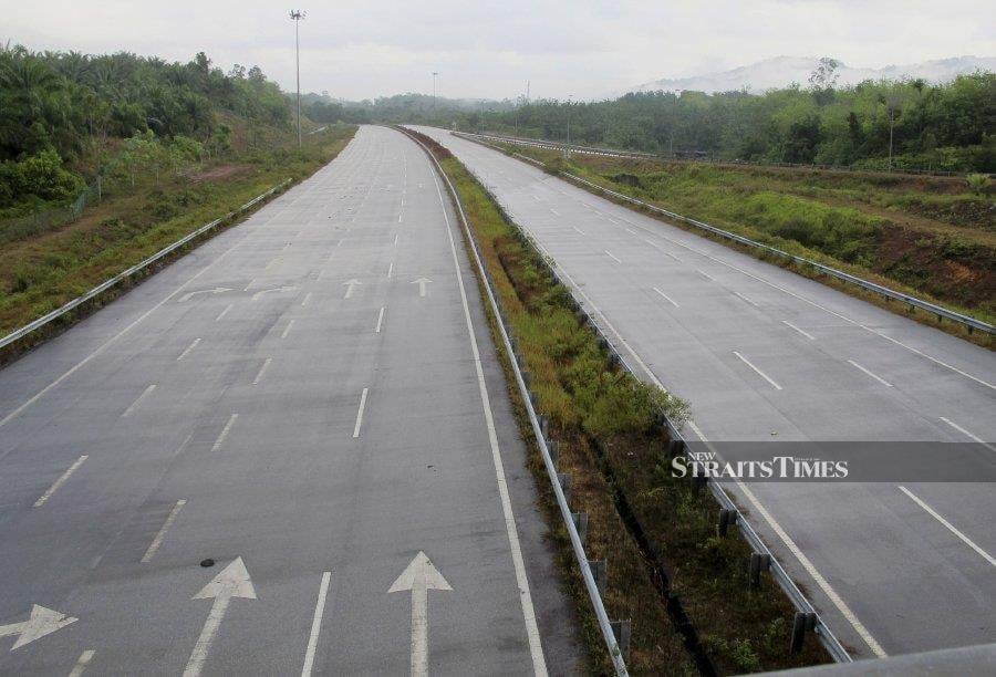 Housewife Azzah Mohamad Som said the East Coast Expressway Phase 3 (LPT3) project would benefit road users, especially those travelling from Pahang to Kelantan.   - NSTP file pic