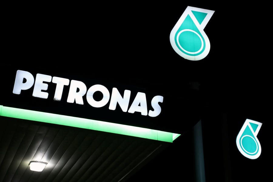 Petronas Gas Bhd’s net profit rose 7.7 per cent to RM456.65 million in the first quarter (Q1) ended March 31, 2024 from RM424.18 million a year ago as lower input prices offset a decline in revenue.