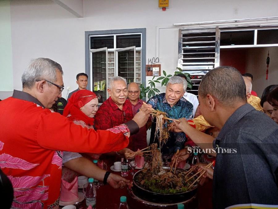 The Deputy Prime Minister, who is also the Umno president, added that the statement made by the party's secretary-general over the matter is the official stance of the party. NSTP/MUHAMAD LOKMAN KHAIRI.