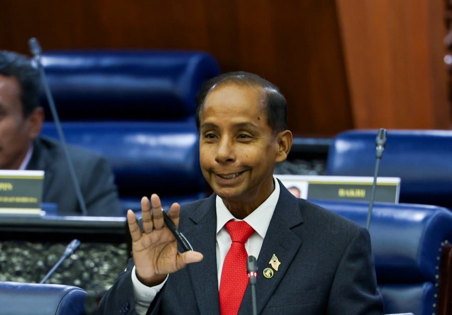 Deputy Minister in the Prime Minister’s Department (Law and Institutional Reform) M. Kulasegaran informed the Dewan Rakyat that this matter will be refined and examined during the three-month comprehensive study for establishing Ombudsman Malaysia, which began in June this year. BERNAMA PIC