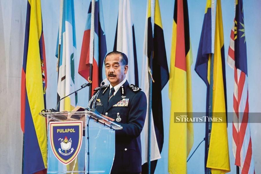 Inspector-General of Police Tan Sri Razarudin Husain said the seizure took place at Vern’s outlets in Kuala Lumpur, Johor, Kedah and Penang. - NSTP/ASYRAF HAMZAH