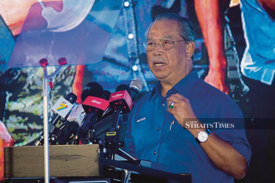 Perikatan Nasional (PN) chairman Tan Sri Muhyiddin Yassin hinted that an elected representative from Pas would be made the Menteri Besar in Perlis and Pahang should the coalition manage to capture both states in the 15th General Election (GE15). - NSTP/ASYRAF HAMZAH